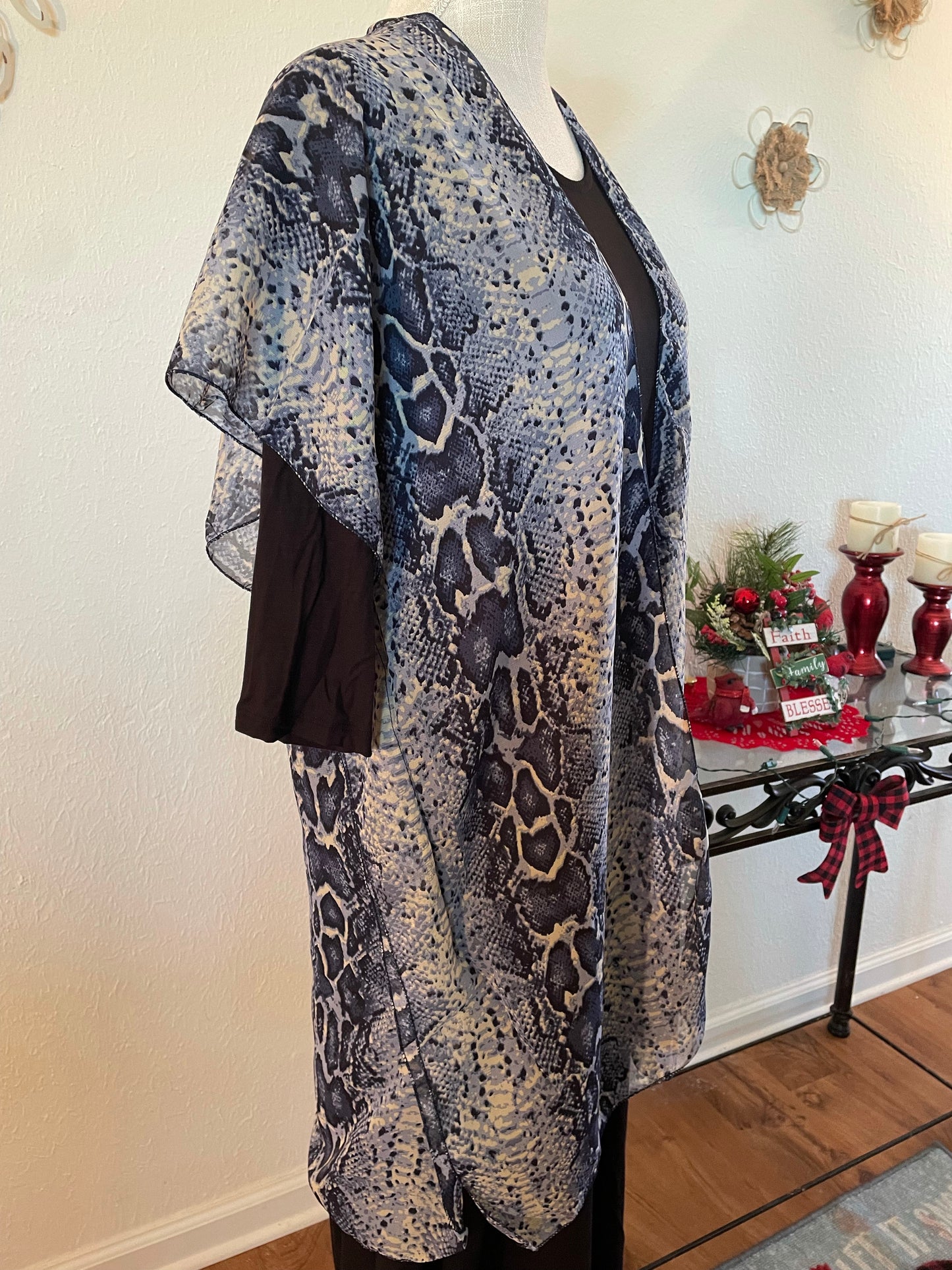 Snakeskin print kimono