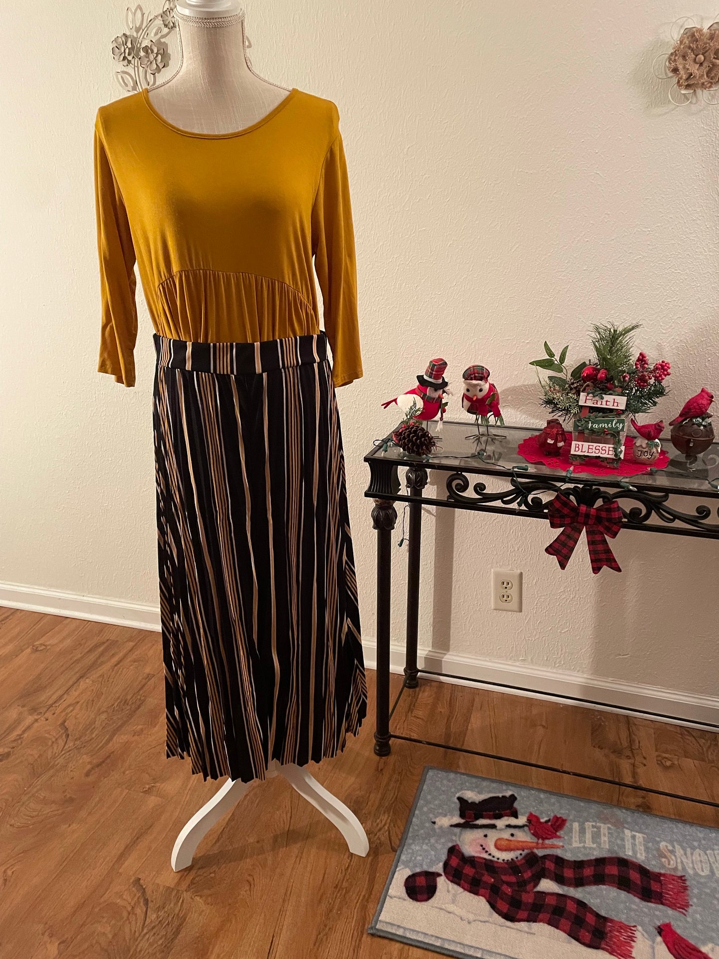 High or low waist pleated skirt