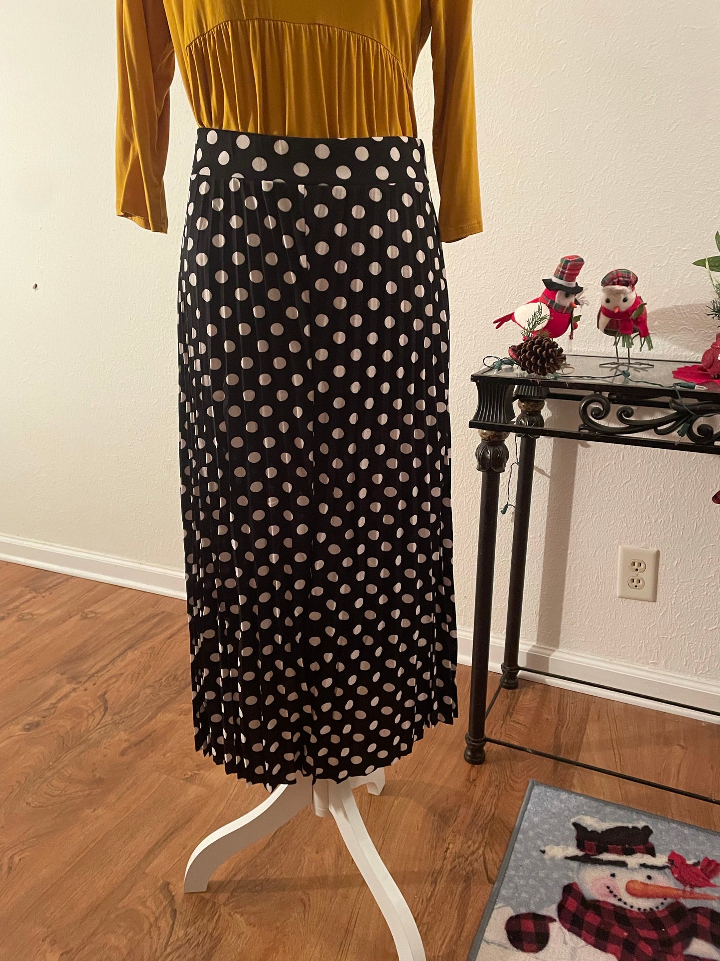High or low waist pleated skirt