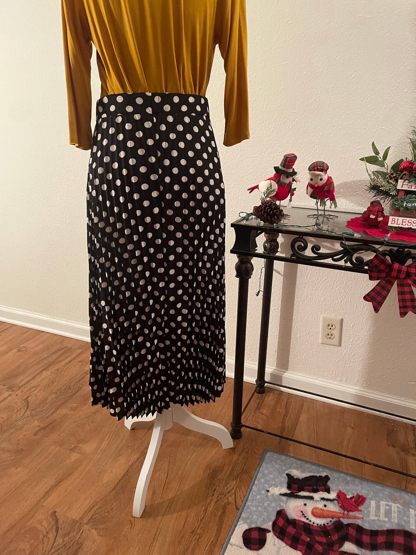 High or low waist pleated skirt