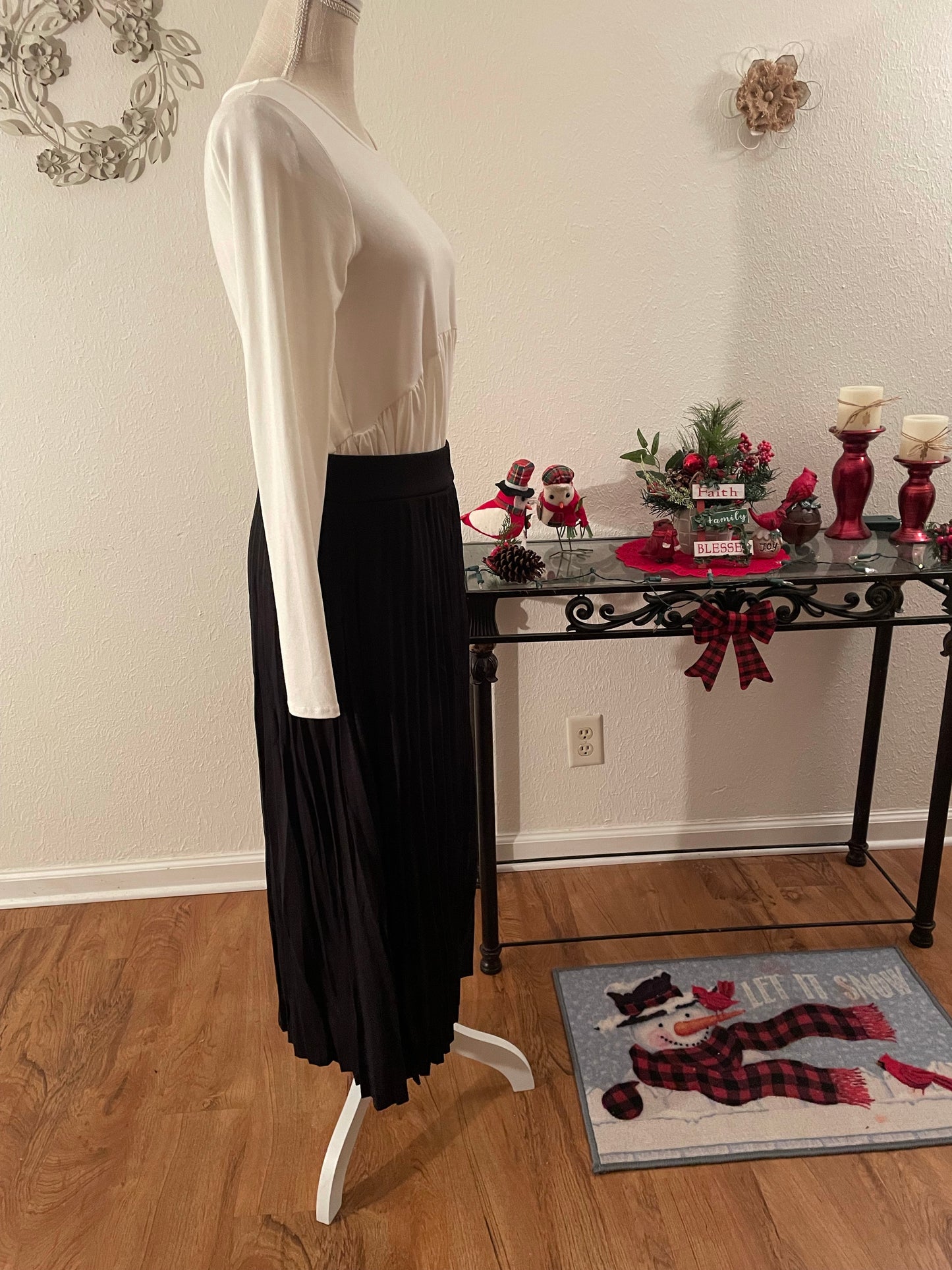 High or low waist pleated skirt