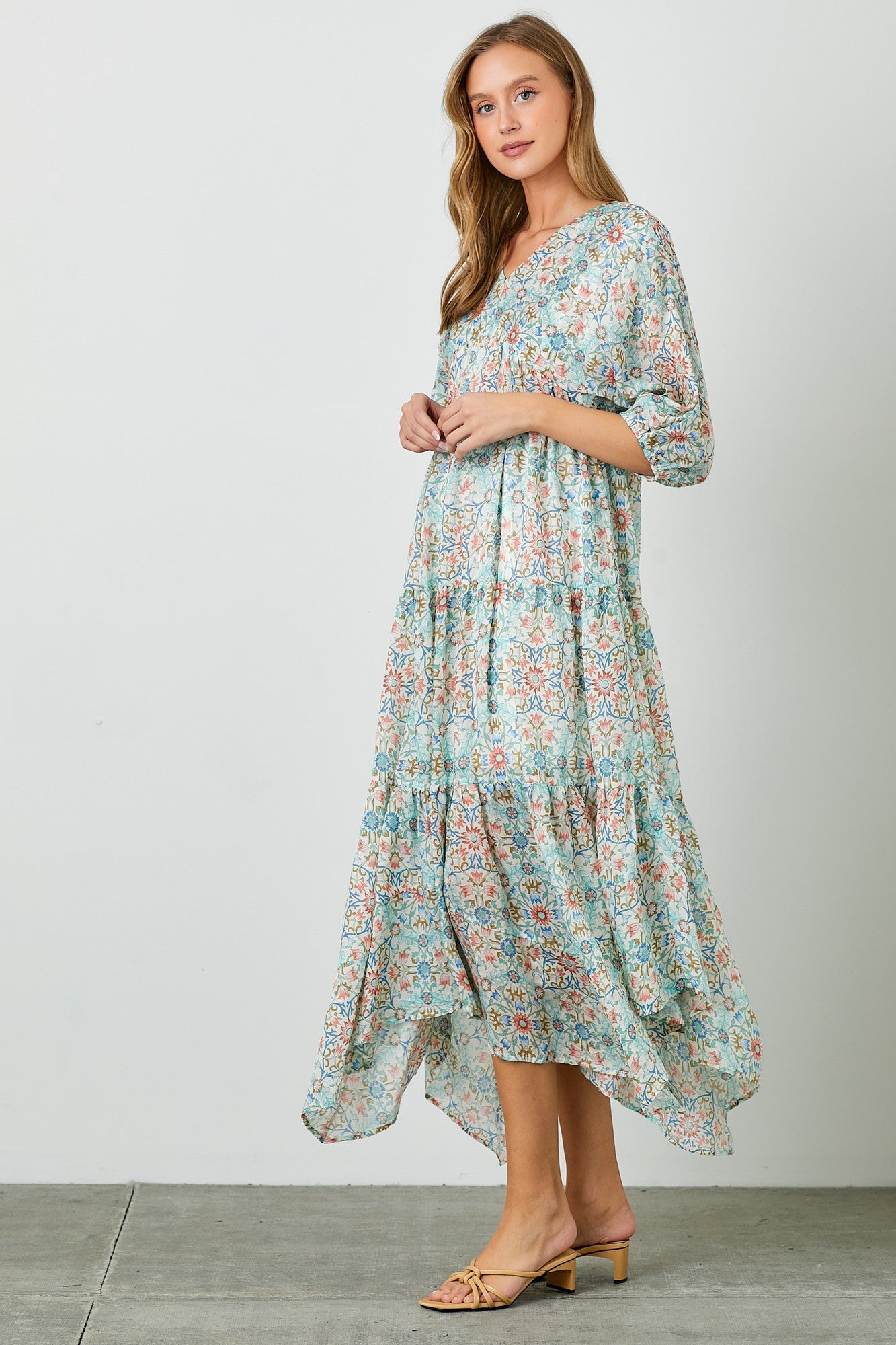 ETHNIC SAGE FLORAL