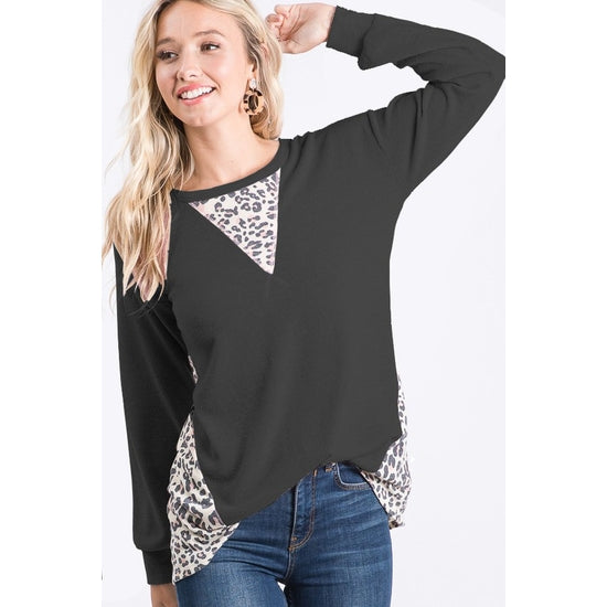 Solid and animal contrast top