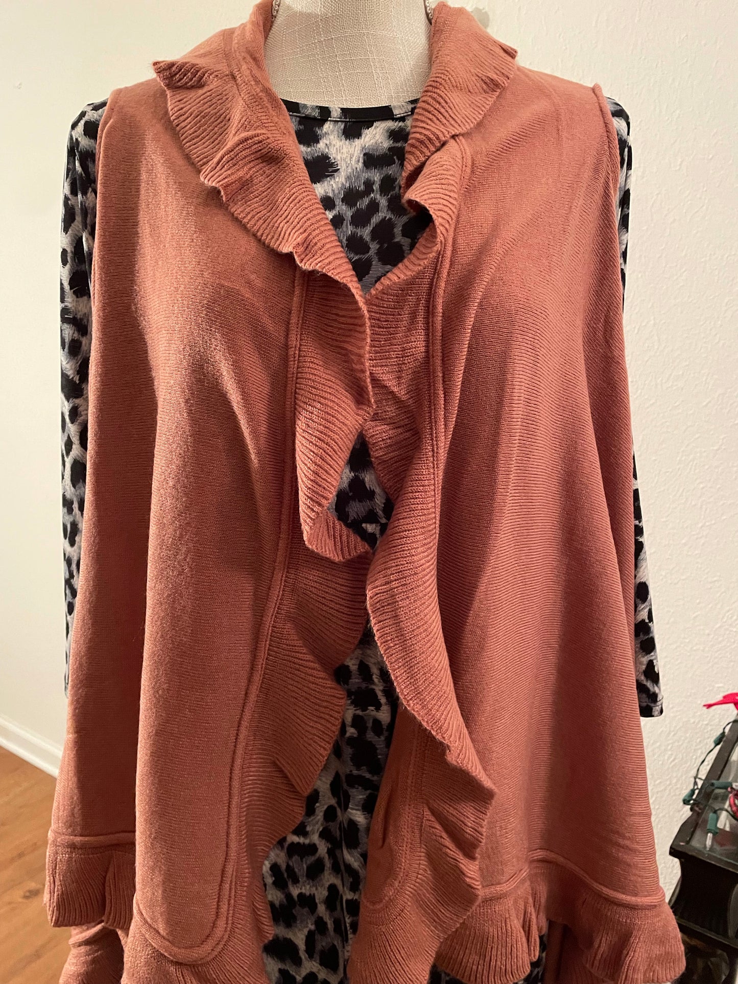 Ruffle Vest Cardigan
